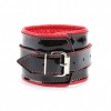 Лаковые чёрно-красные перфорированные наручники фото 4 — pink-kiss