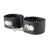 Черные гладкие наручники с металлическими вставками фото 1 — pink-kiss