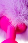 Розовая анальная втулка Sweet bunny с сиреневым пушистым хвостиком фото 10 — pink-kiss