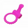 Розовое силиконовое эрекционное кольцо с вибрацией и язычком фото 1 — pink-kiss