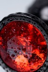 Черный анальный плаг с кристаллом красного цвета - 8,2 см. фото 11 — pink-kiss