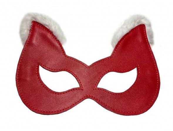 Красная маска из натуральной кожи с белым мехом на ушках фото 1 — pink-kiss