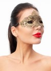 Золотистая женская карнавальная маска фото 3 — pink-kiss