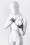 Серебристо-черные наручники Anonymo фото 3 — pink-kiss