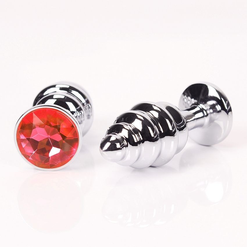 Серебристая рифленая пробка с красным кристаллом - 9 см. фото 1 — pink-kiss