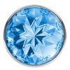 Большая серебристая анальная пробка Diamond Light blue Sparkle Large с голубым кристаллом - 8 см. фото 3 — pink-kiss