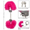 Металлические наручники с розовым мехом Ultra Fluffy Furry Cuffs фото 3 — pink-kiss