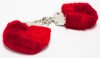 Меховые красные наручники Original Furry Cuffs фото 4 — pink-kiss
