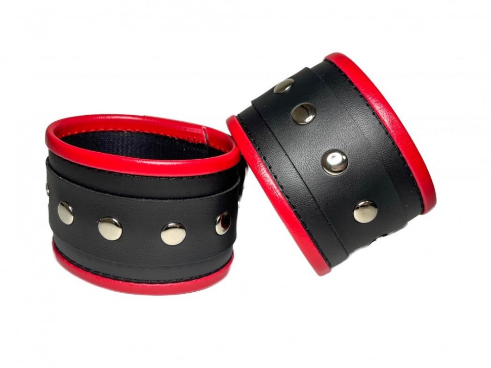 Черно-красные наручники из эко-кожи фото 1 — pink-kiss