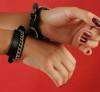 Декорированные цепочками узкие наручники фото 1 — pink-kiss