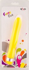 Желтый водонепроницаемый вибратор - 18 см. фото 2 — pink-kiss
