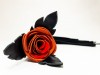 Черная замшевая плеть с красной лаковой розой в рукояти - 40 см. фото 3 — pink-kiss